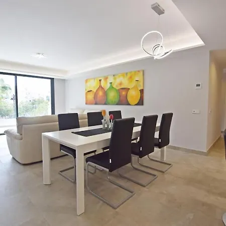 Διαμέρισμα Residencial Infinity, *