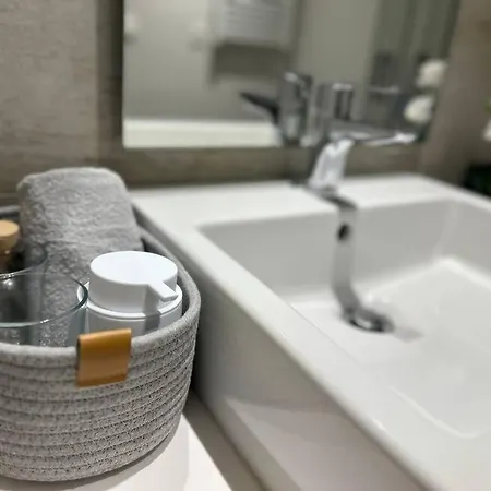 Residencial Infinity, * Εστεπόνα